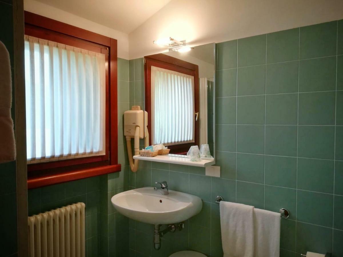 Locanda Perinella Castelgomberto Екстер'єр фото